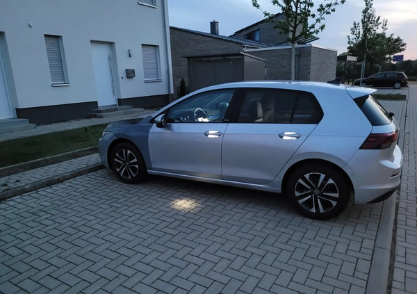 Volkswagen Golf cena 73500 przebieg: 3200, rok produkcji 2020 z Gdynia małe 596